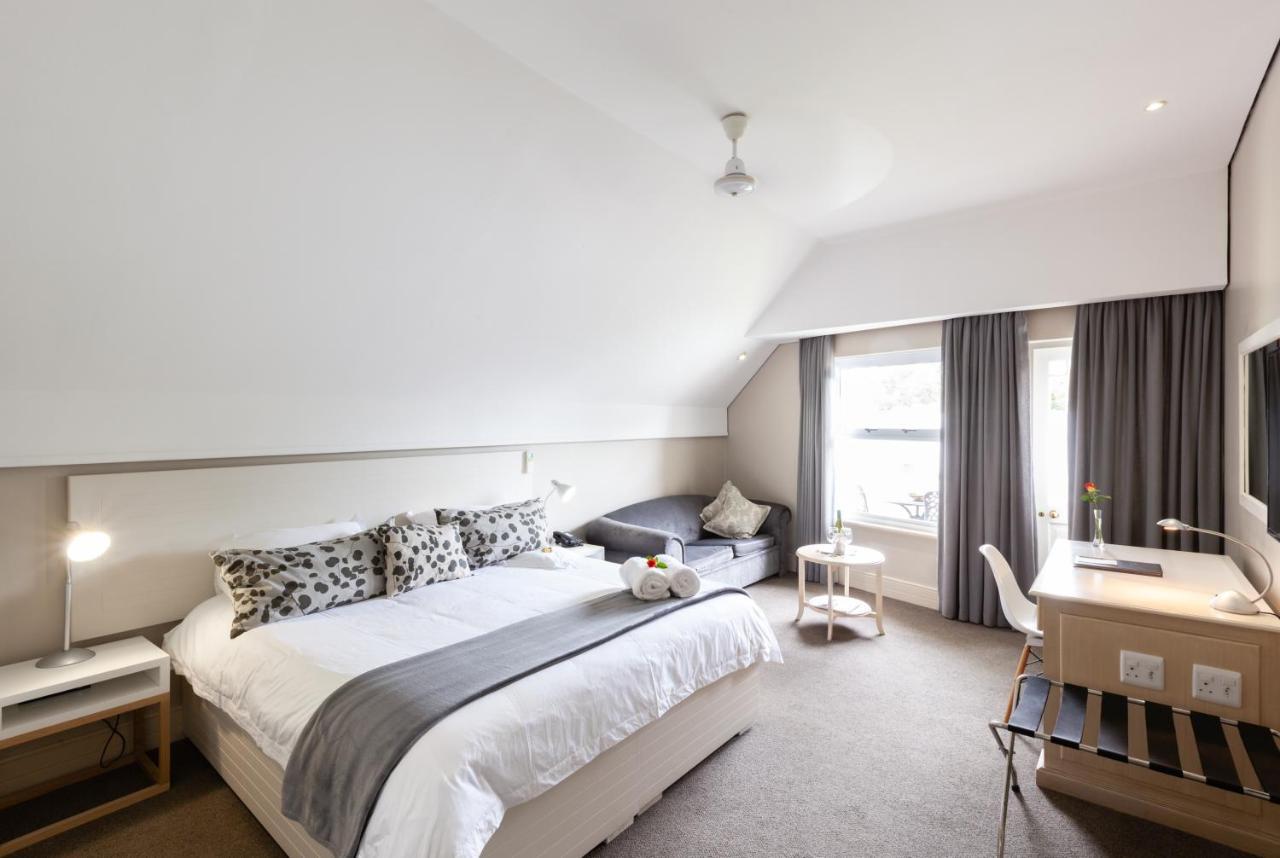 Quarry Lake Inn East London Bagian luar foto